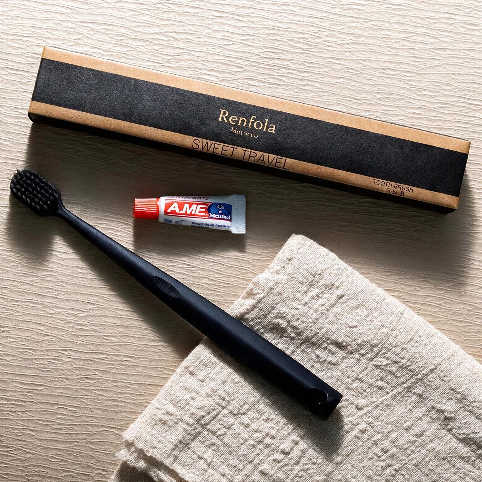 Renfola Ardenne Collection Hotel Dental Kit, Black Wide-Head Brush with 3g Toothpaste